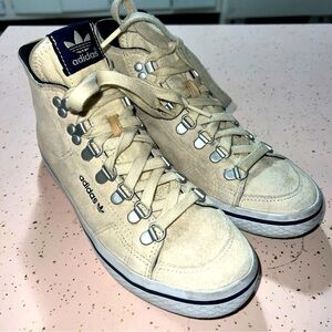 Adidas Women’s Honey Hook Beige Suede Sneakers Size 7
